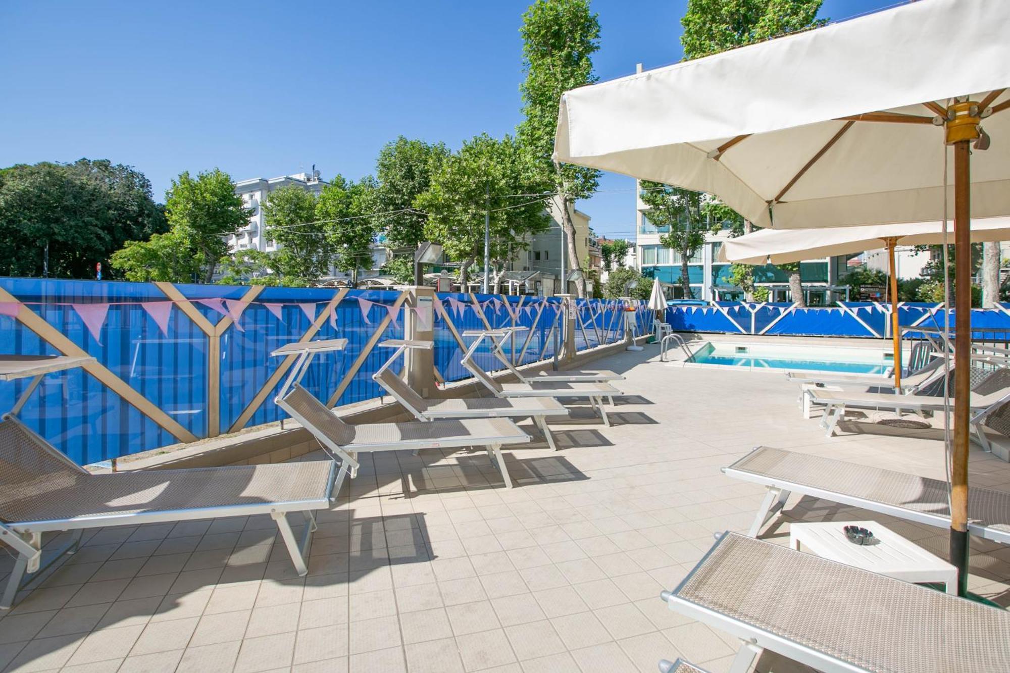 רימיני Hotel Atlas מראה חיצוני תמונה