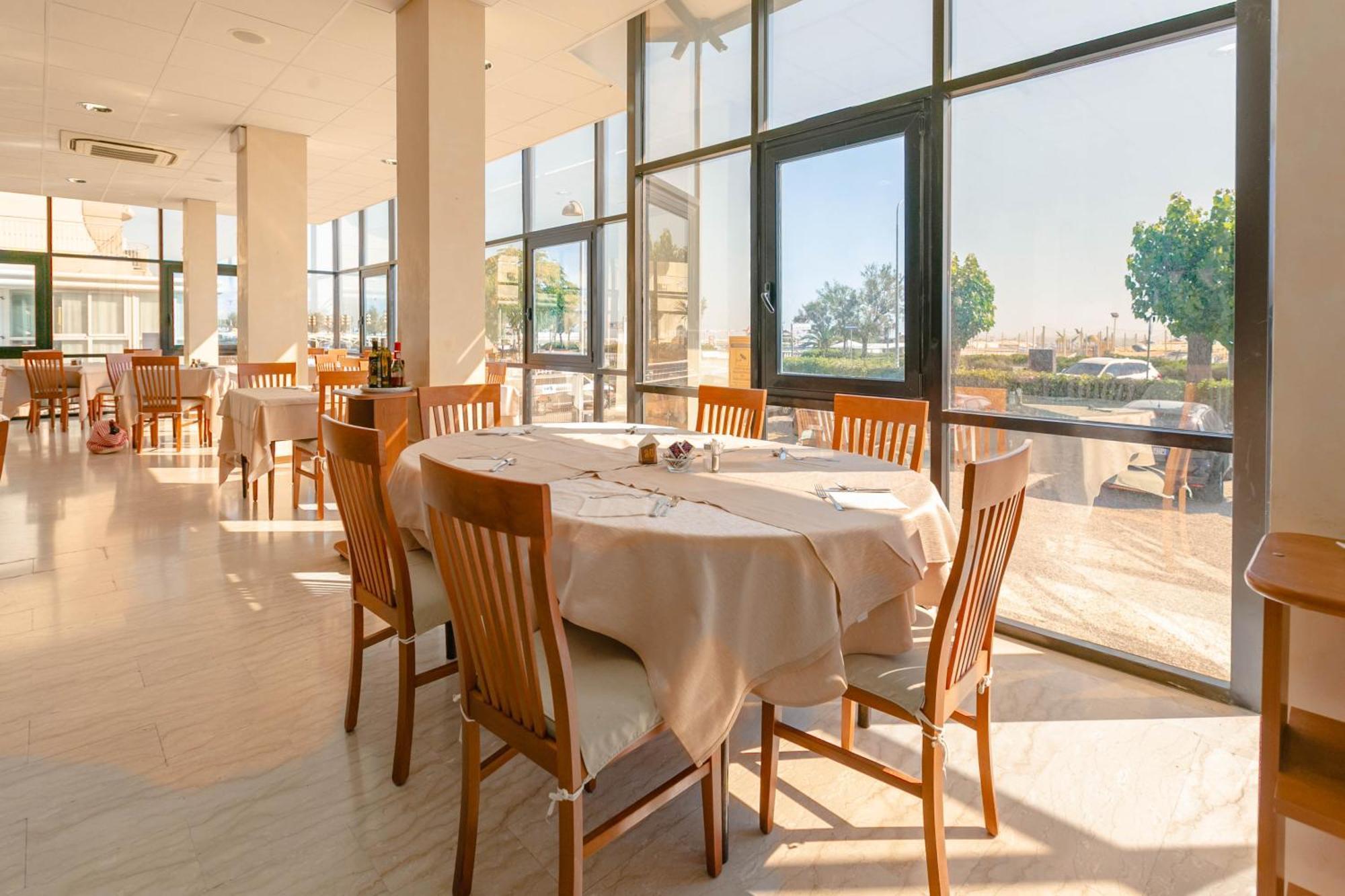 רימיני Hotel Atlas מראה חיצוני תמונה
