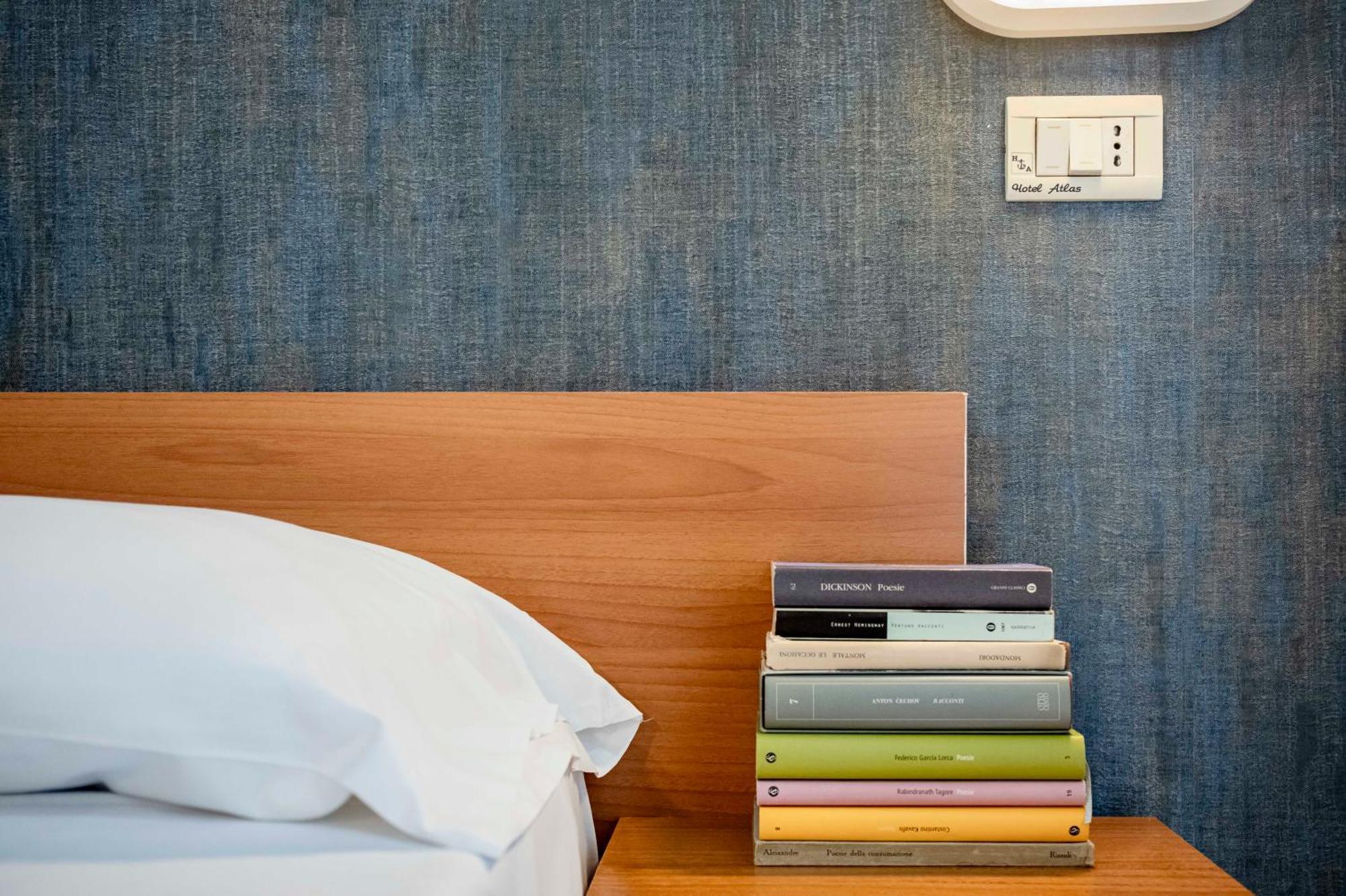 רימיני Hotel Atlas מראה חיצוני תמונה