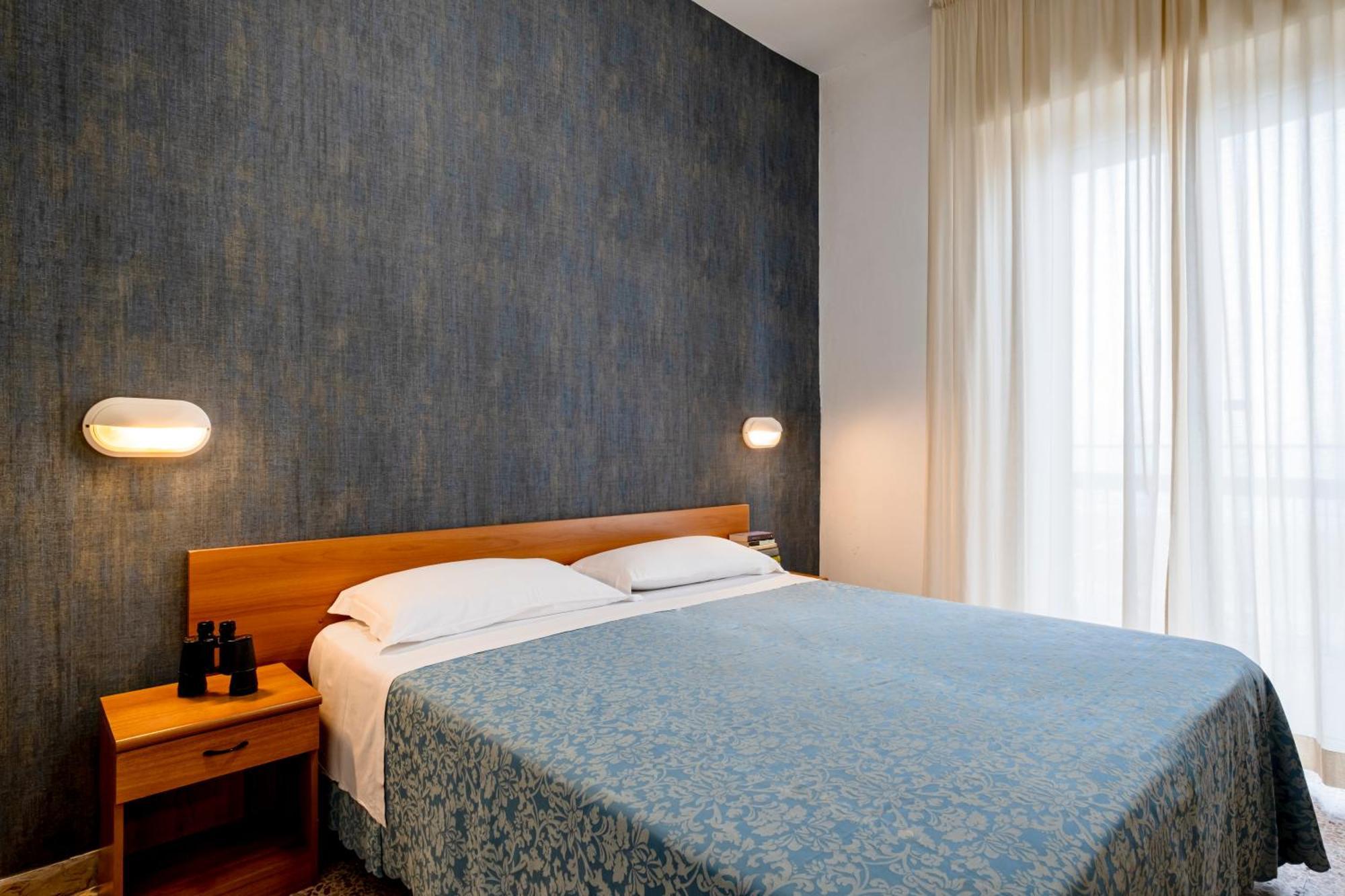 רימיני Hotel Atlas מראה חיצוני תמונה
