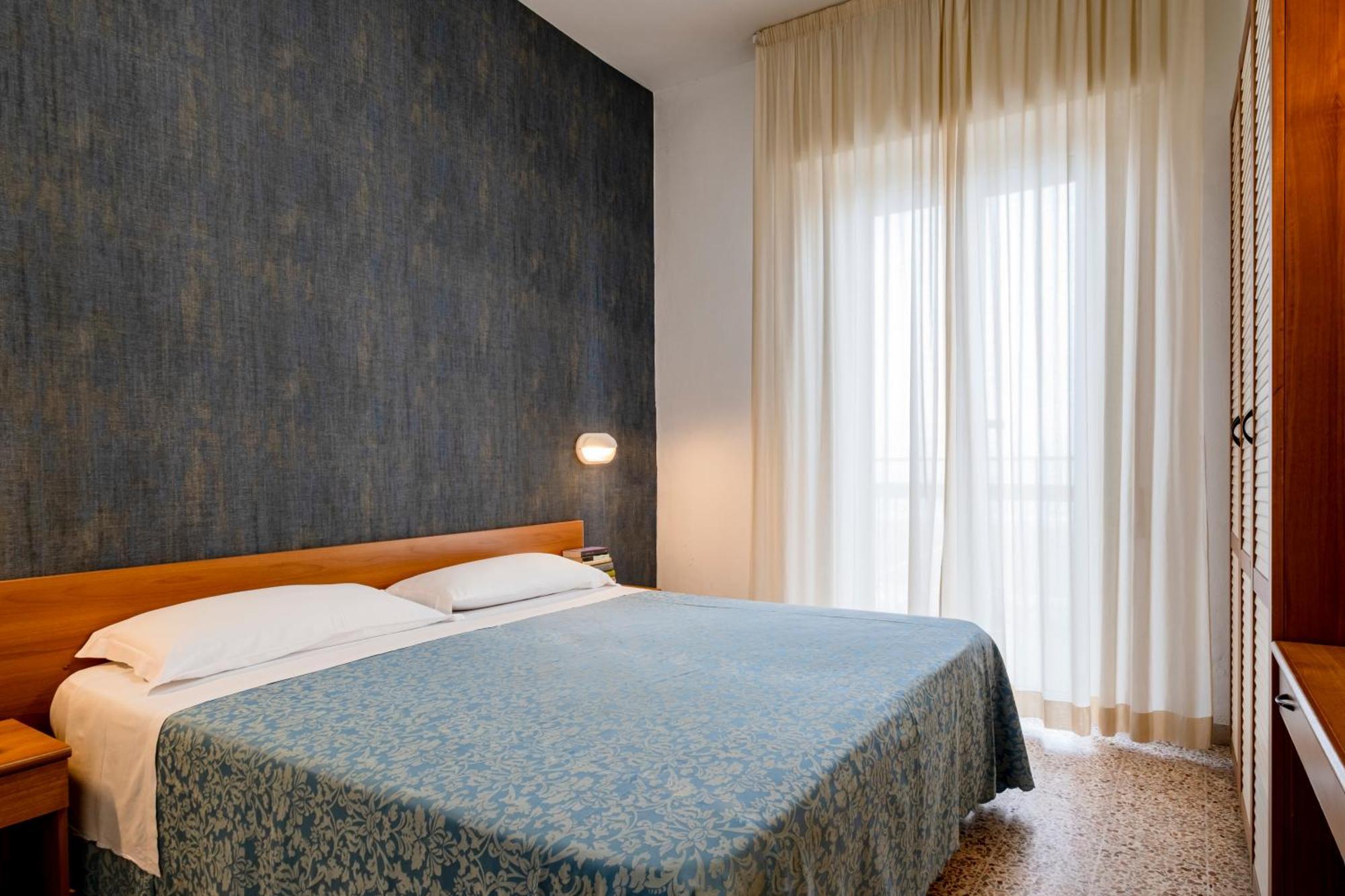 רימיני Hotel Atlas מראה חיצוני תמונה