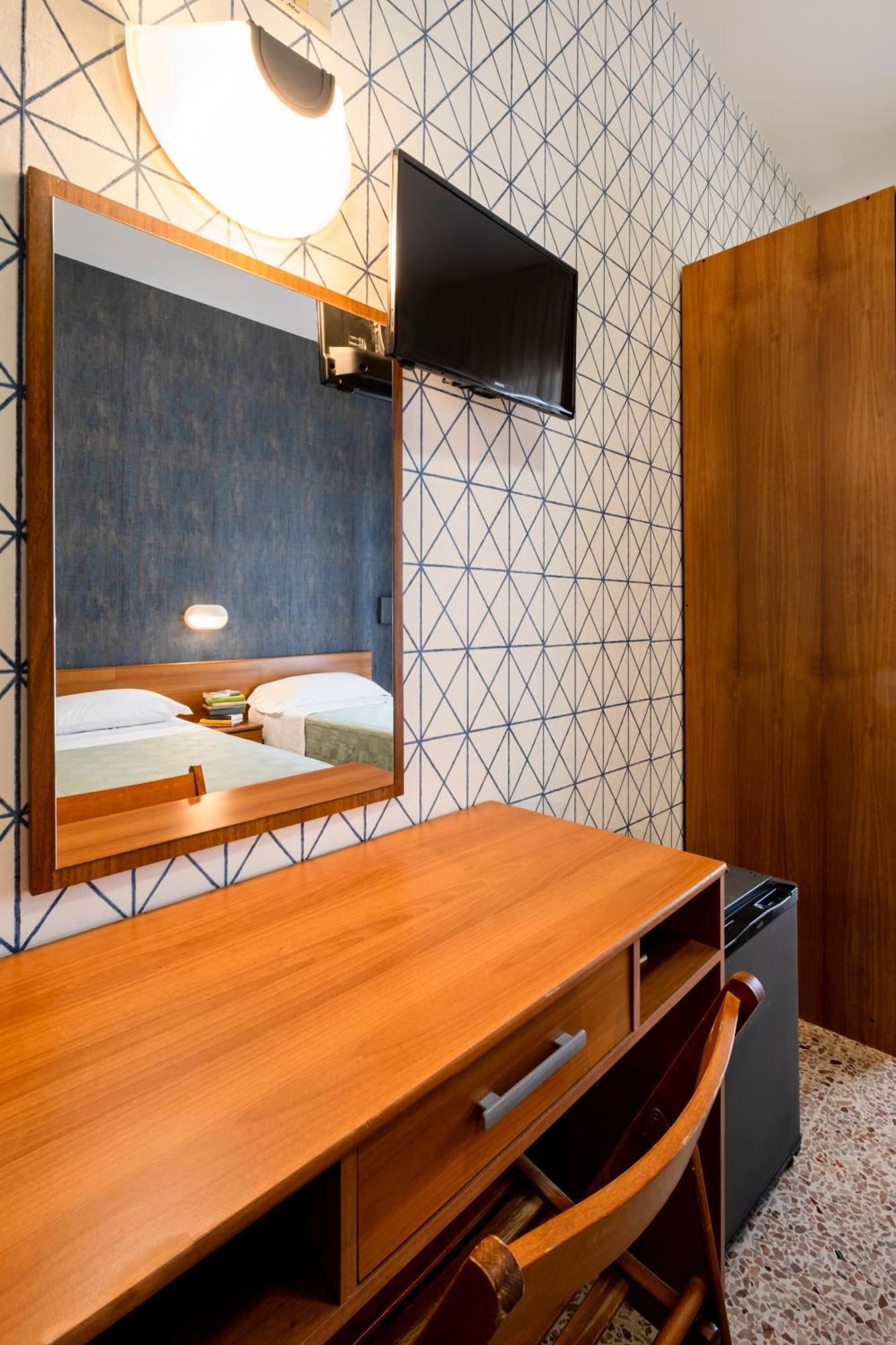 רימיני Hotel Atlas מראה חיצוני תמונה